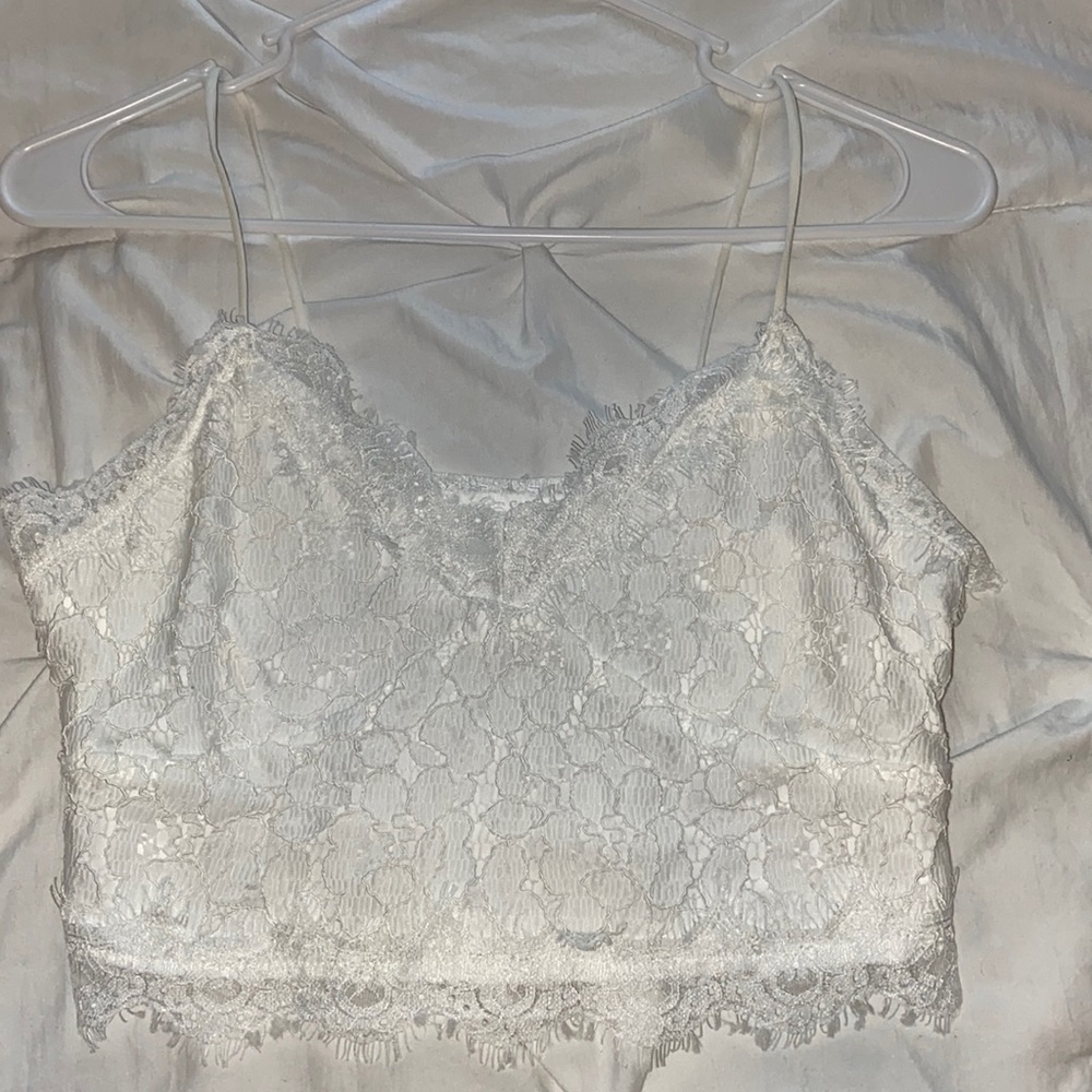 White laced crop top